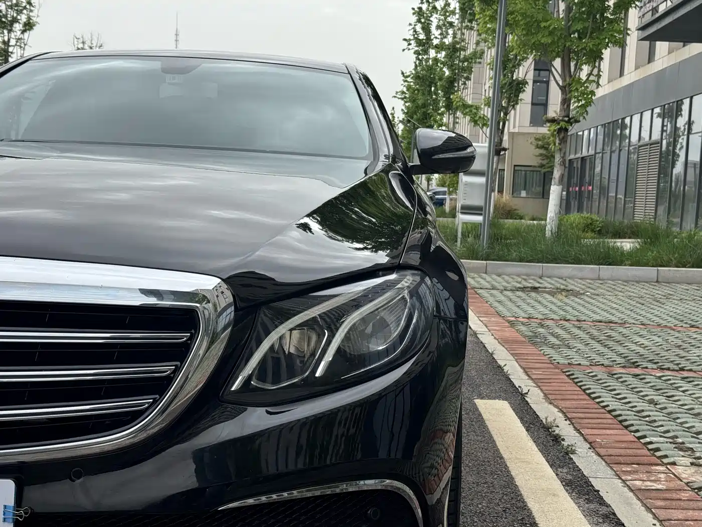 Mercedes-Benz E-Class 2019 E 300 L Fashion фото 9