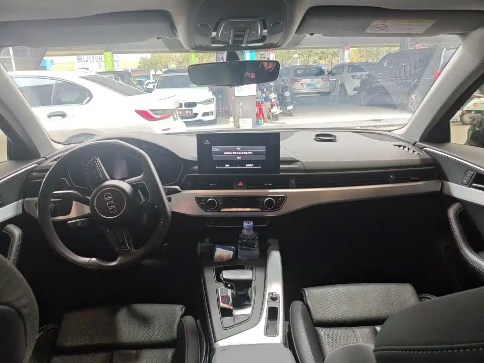 Audi A4L 2022 40 TFSI Luxury Dynamic фото 15