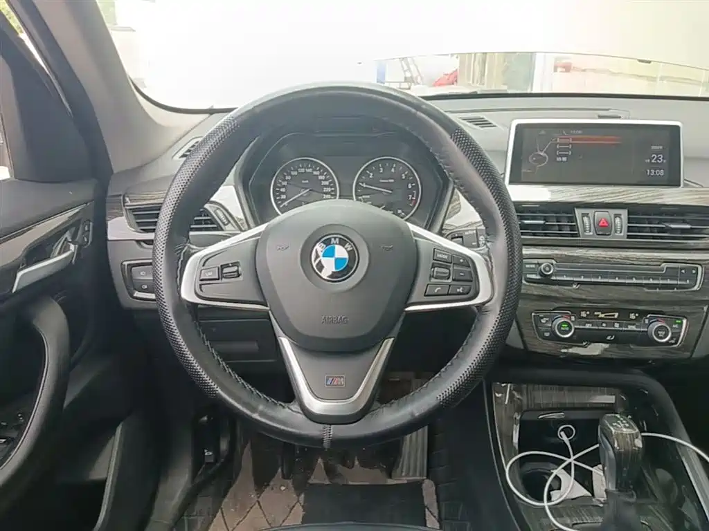 BMW X1 2016 sDrive18Li Fashion Model фото 11