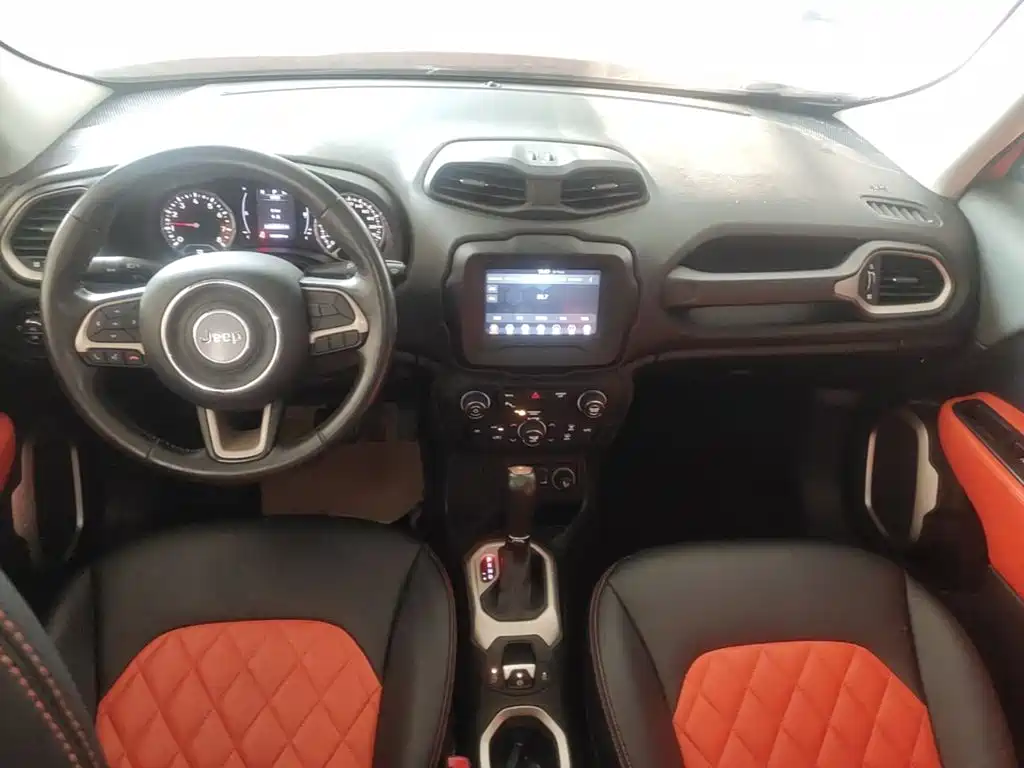 Jeep Renegade 2019 2018 Connected Large Screen Edition 180T Automatic Power
