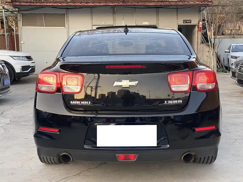 Chevrolet Malibu 2012 2.0L Automatic Luxury Edition фото 15