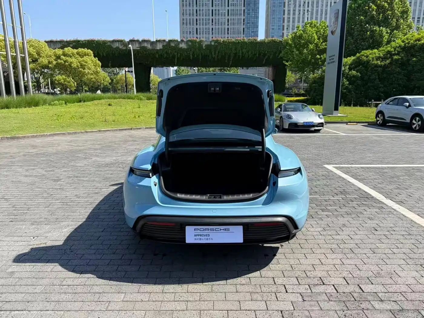 Porsche Taycan 2022 Taycan 4S фото 6