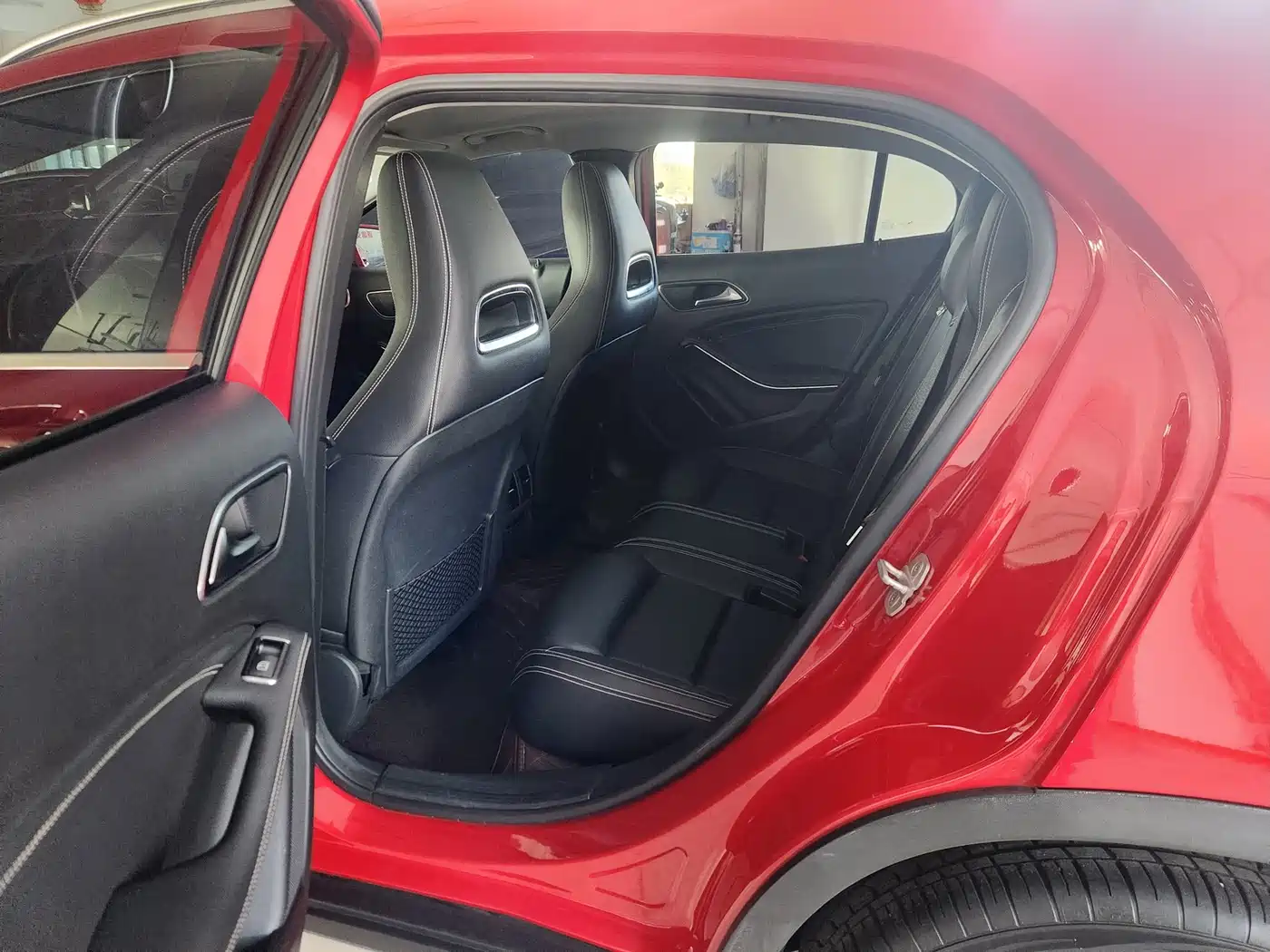 Mercedes-Benz GLA 2017 GLA 200 Dynamic фото 8