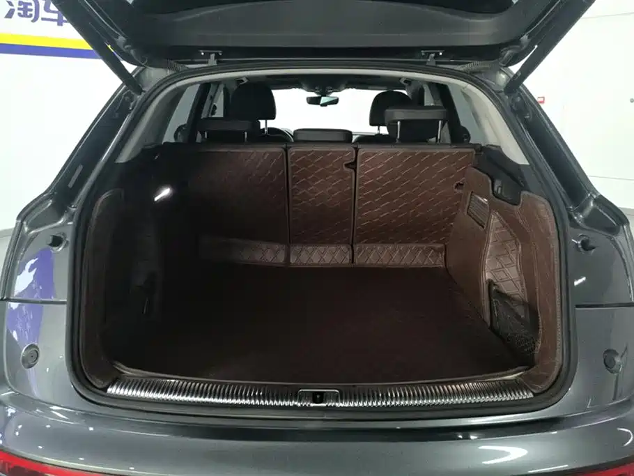 Audi Q5L 2022 45T Luxury Dynamic фото 4
