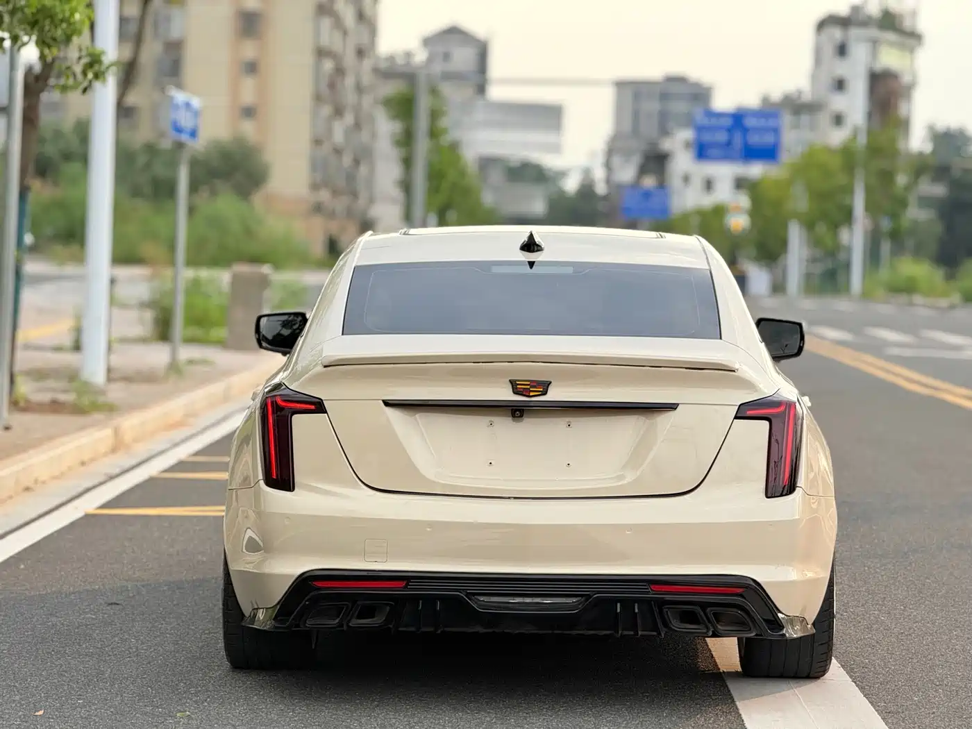 Фото 11 - Cadillac CT5
