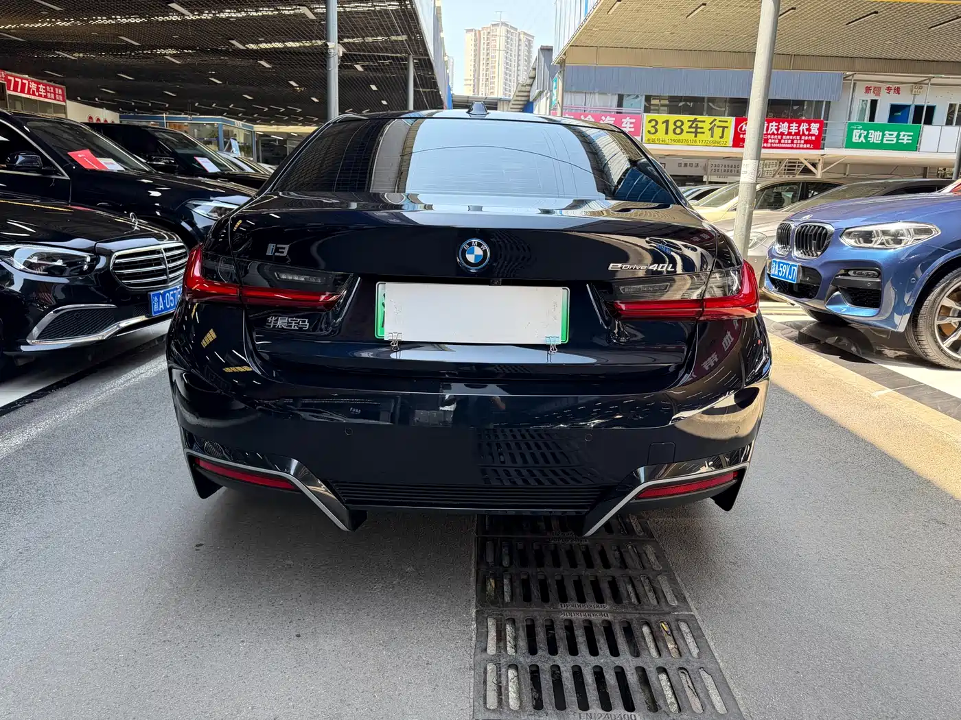 BMW i3 2025 eDrive 40 L Shadow Night Package фото 6