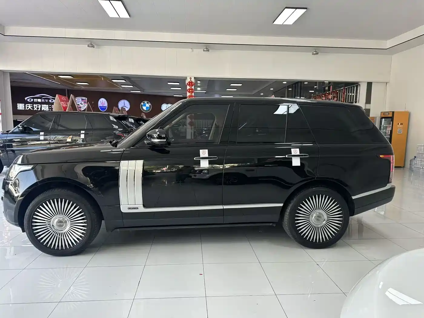 Land Rover Range Rover 2015 3.0 TDV6 Vogue фото 15