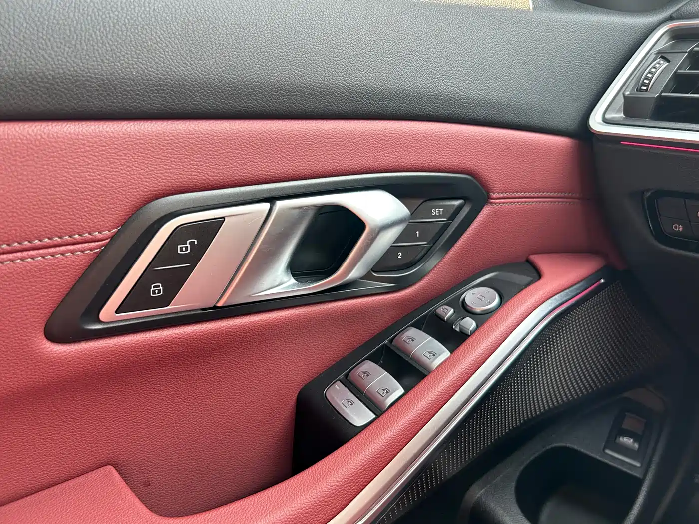 BMW 3 Series 2024 325Li M Sport Package фото 29