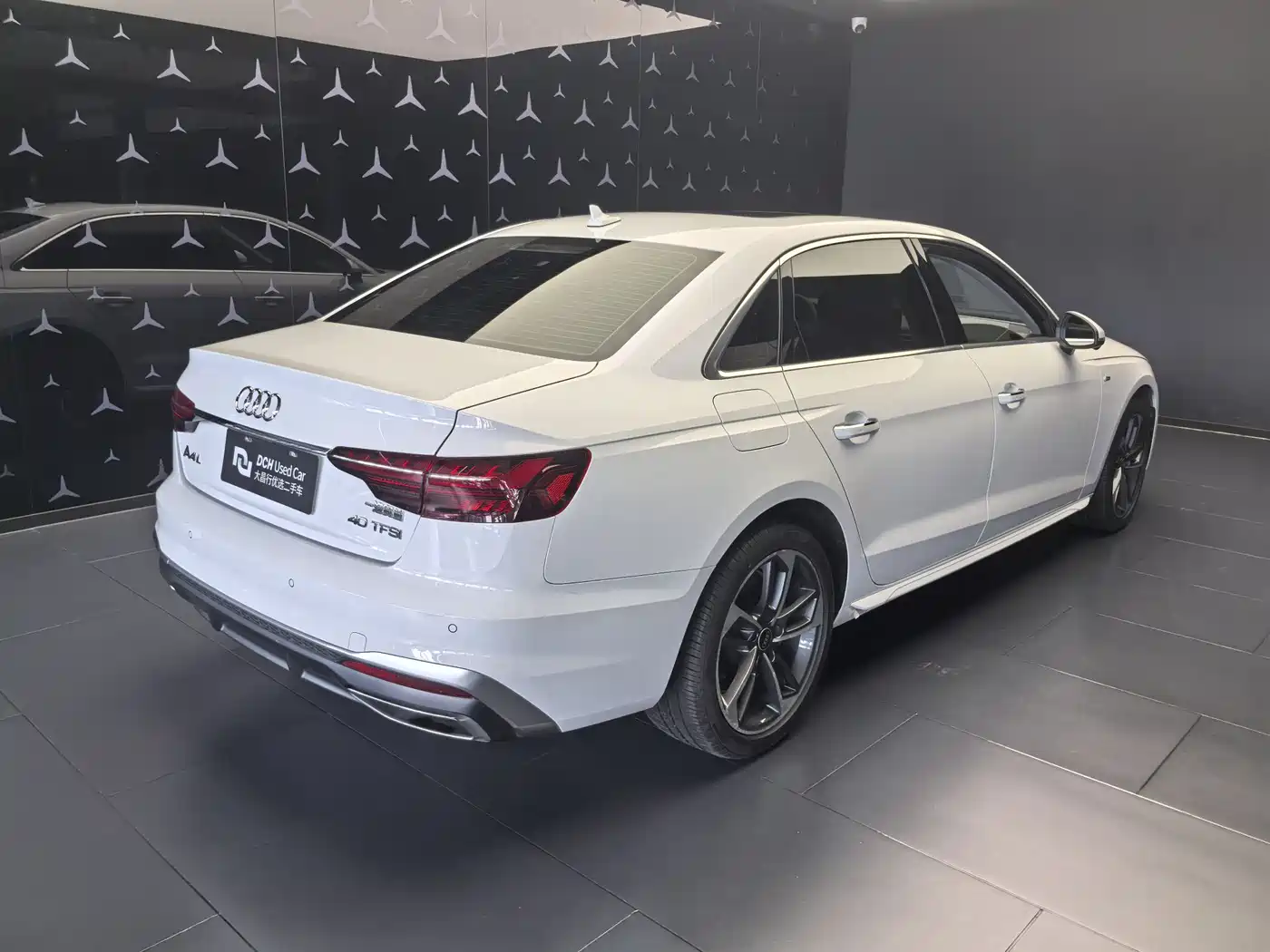 Audi A4L 2022 40 TFSI Fashion Dynamic фото 14