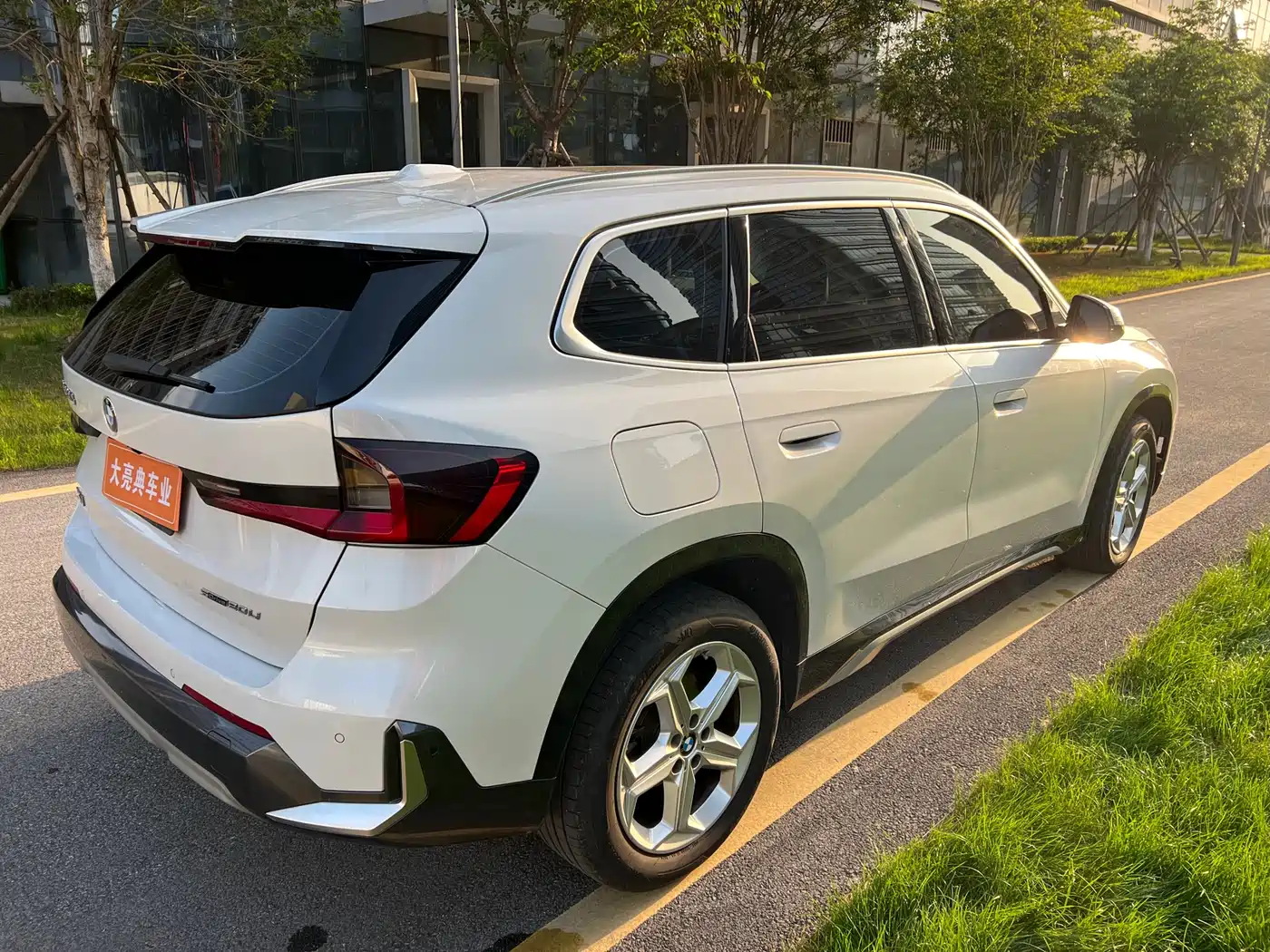 BMW X1 2023 sDrive20Li X Design Package фото 6