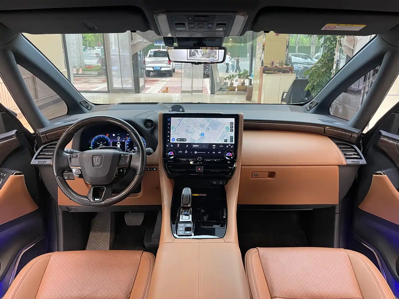 Toyota Vellfire 2024 Crown Hybrid 2.5L Premium Edition фото 18