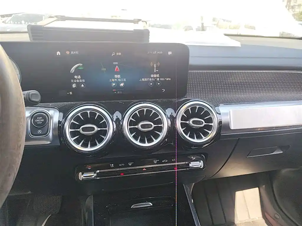 MERCEDES-BENZ GLB