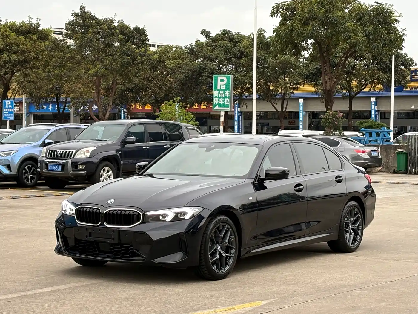BMW 3 Series 2025 330Li M Sport Night Edition