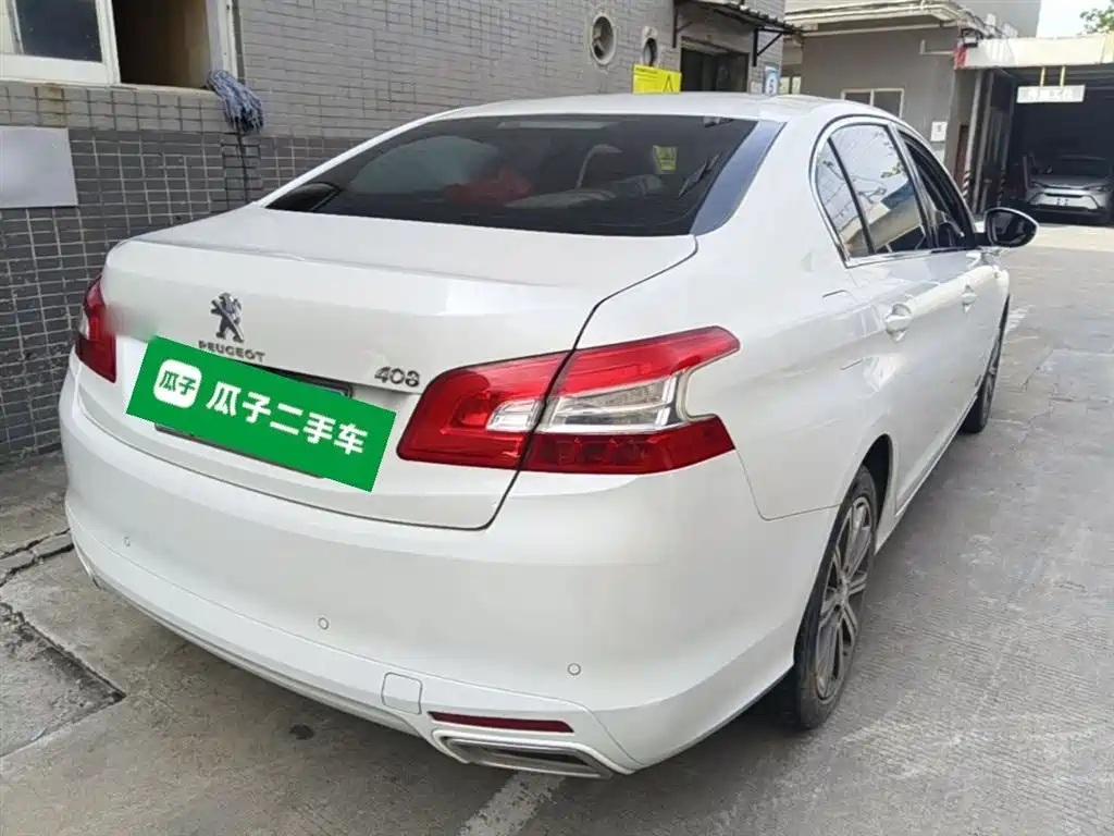 Peugeot 408 2016 1.6T Automatic Luxury Edition фото 7