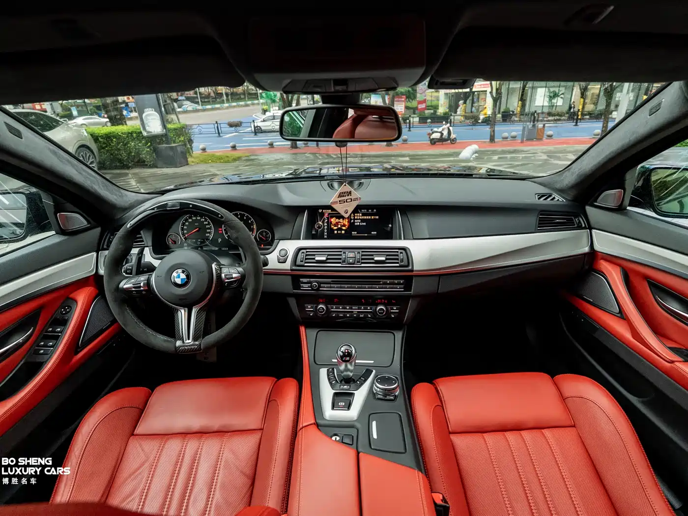 BMW M5 2014 M5 фото 31