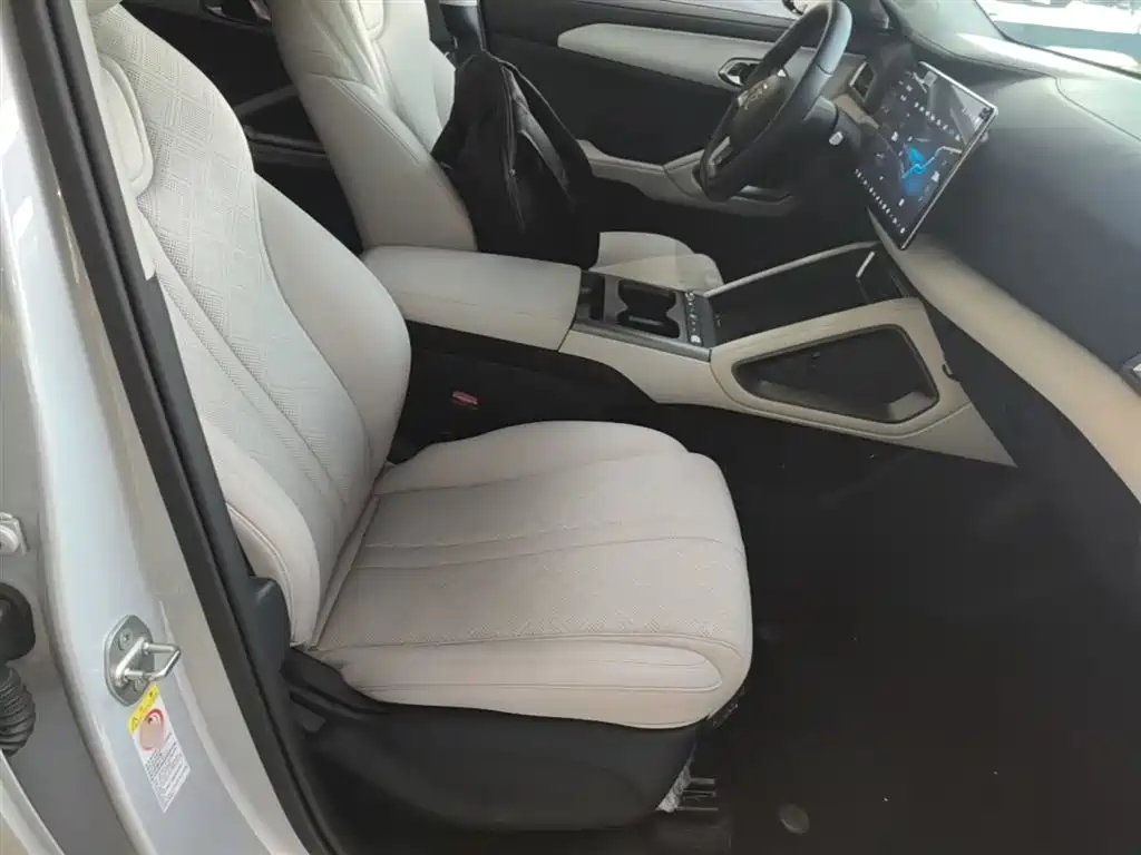 BYD Yuan UP 2025 Smart Drive Edition 401KM Vitality Version фото 25