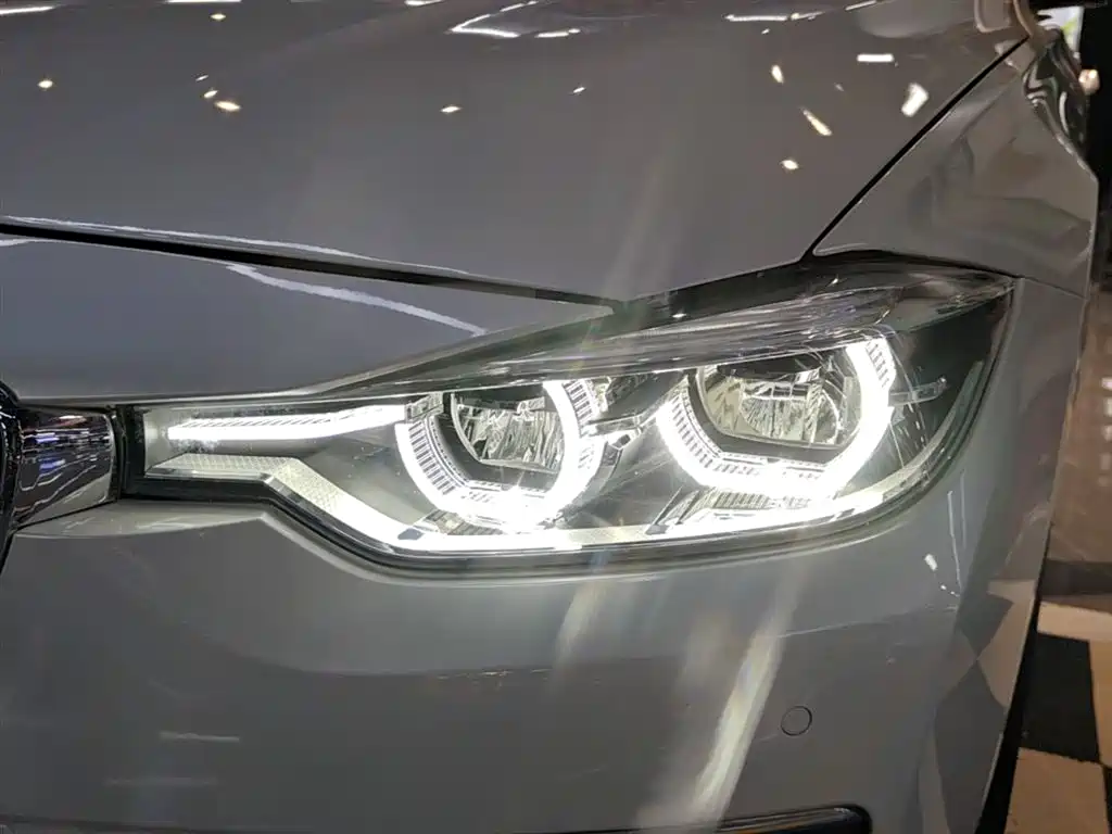 BMW 3 Series 2017 320Li Fashion фото 24