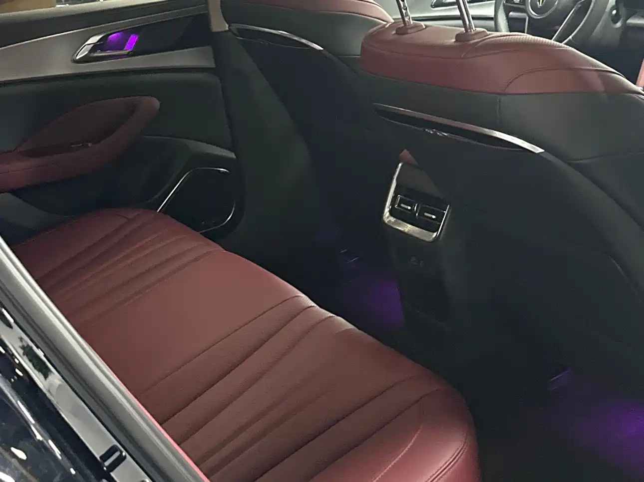 Hongqi H5 2023 2.0T Auto Smart Connect Flag Enjoy фото 7