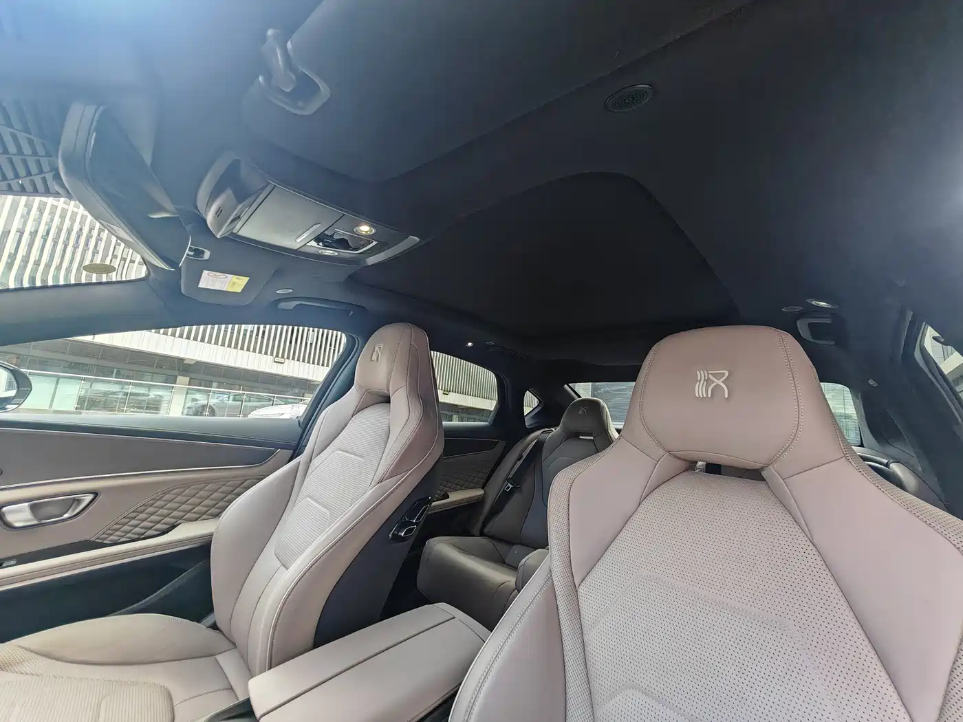 BYD Han 2024 EV Glory Edition 610KM AWD Celestial Eye Smart Driving фото 41