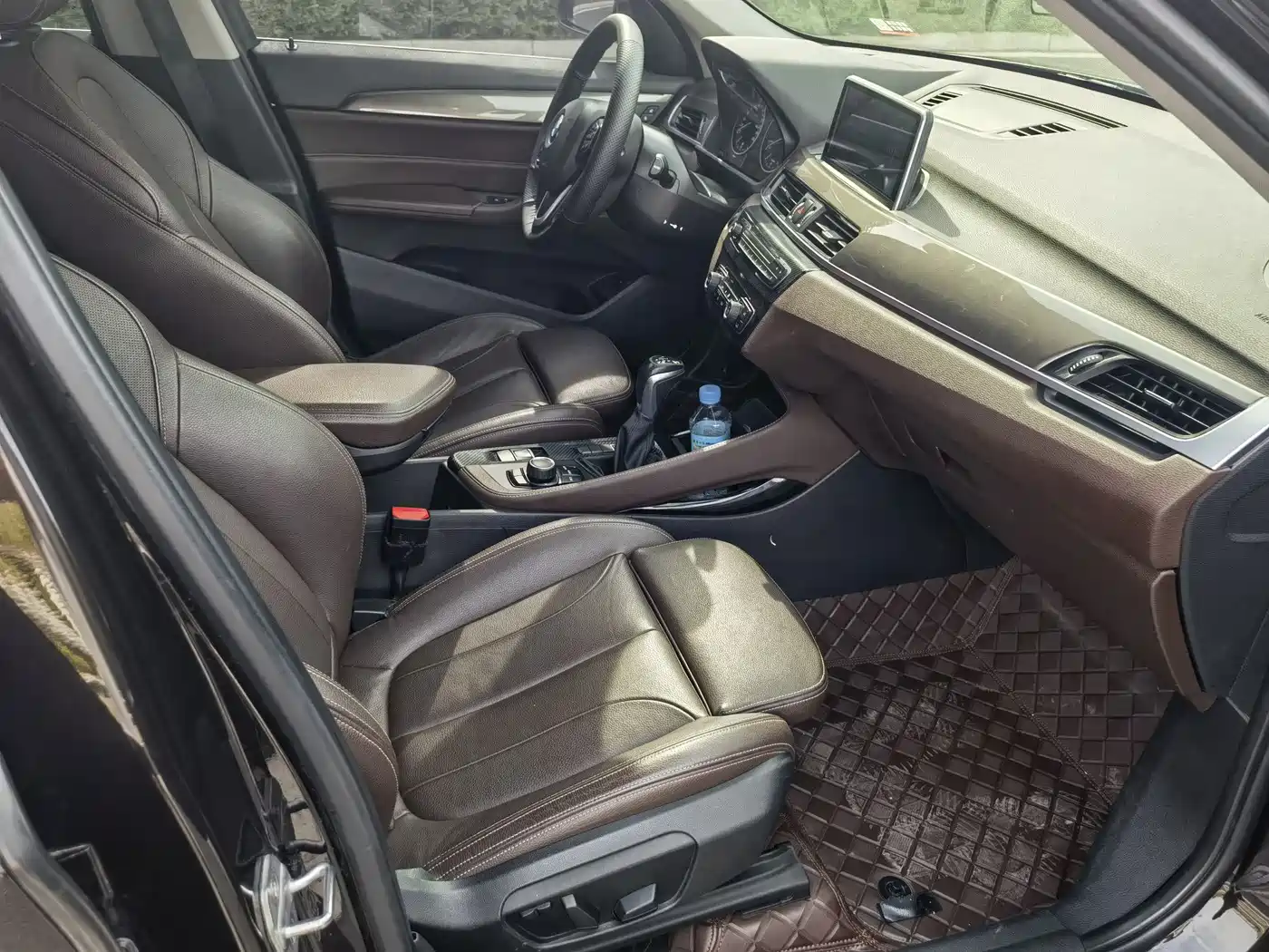 BMW X1 2018 sDrive18Li Premium Model фото 8