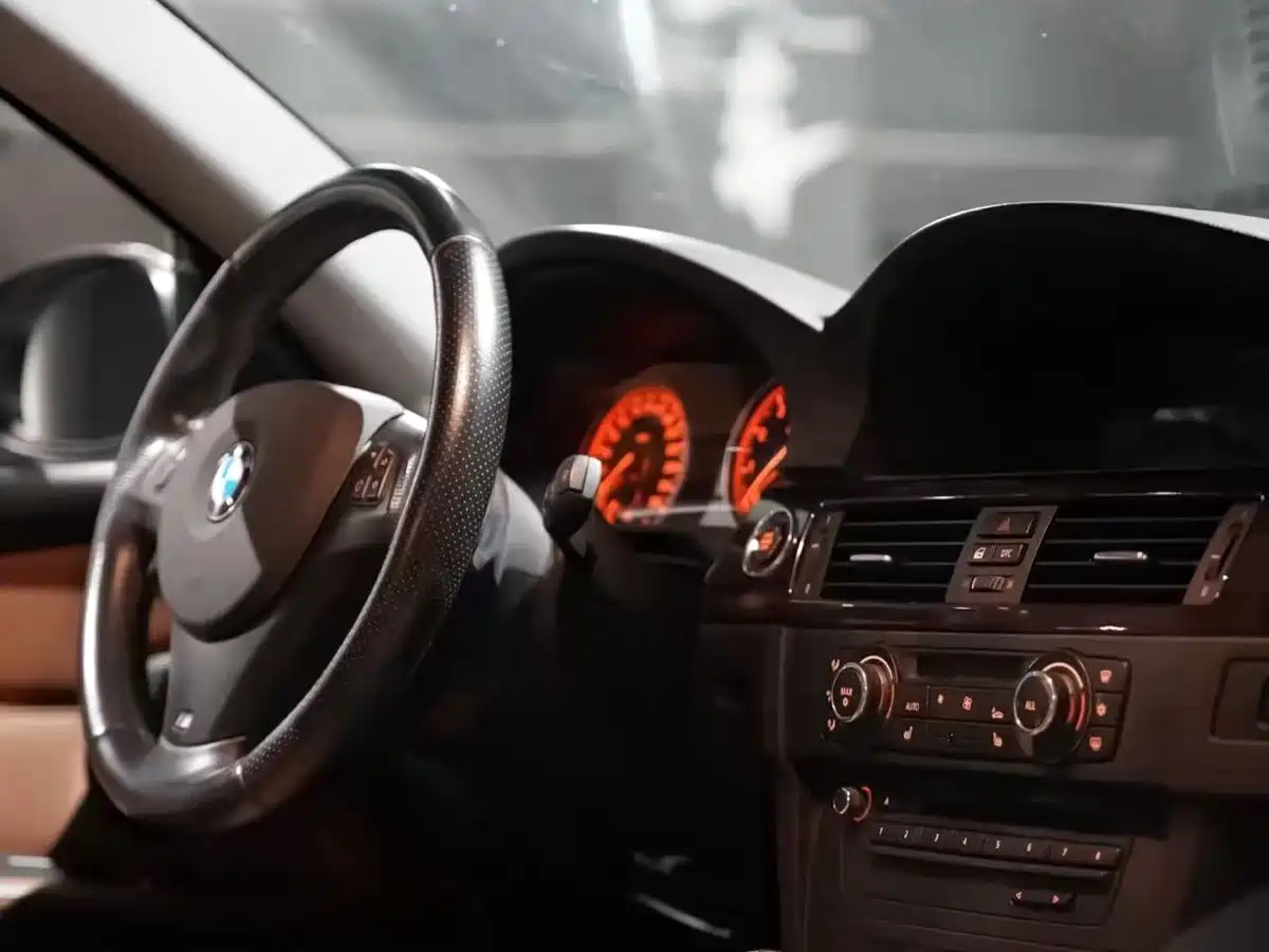 BMW 3 Series (Import) 2011 335i Coupe фото 6