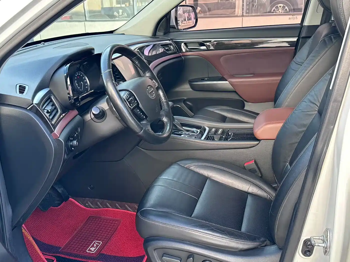 GAC Trumpchi Trumpchi GS8 2017 320T 2WD Luxury Smart Connect (7-seater) фото 6