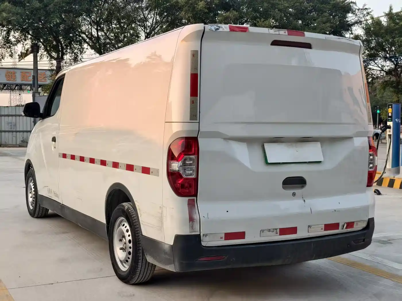 SAIC MAXUS CHASE EV30