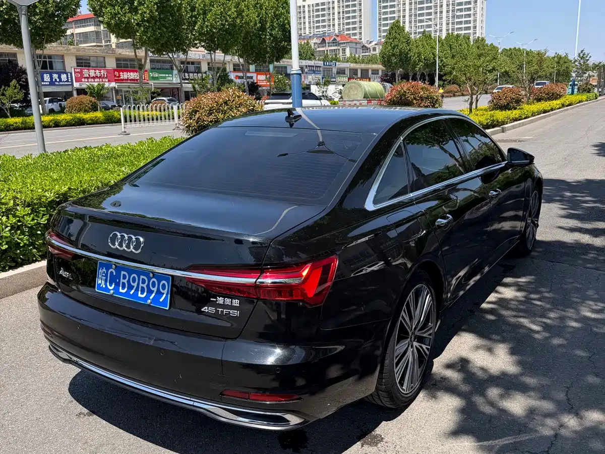 Audi A6L 2023 Facelift 45 TFSI Premium Elegance фото 12