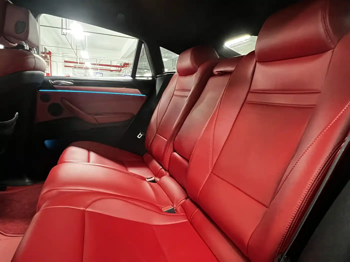 BMW X6 2011 xDrive35i фото 8