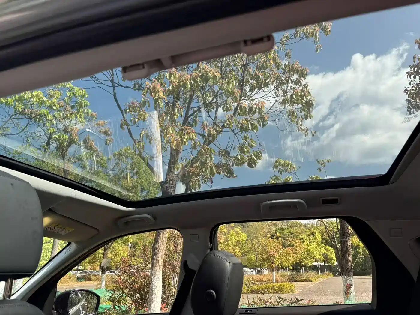 Land Rover Discovery Sport 2019 240PS SE Edition China V фото 24