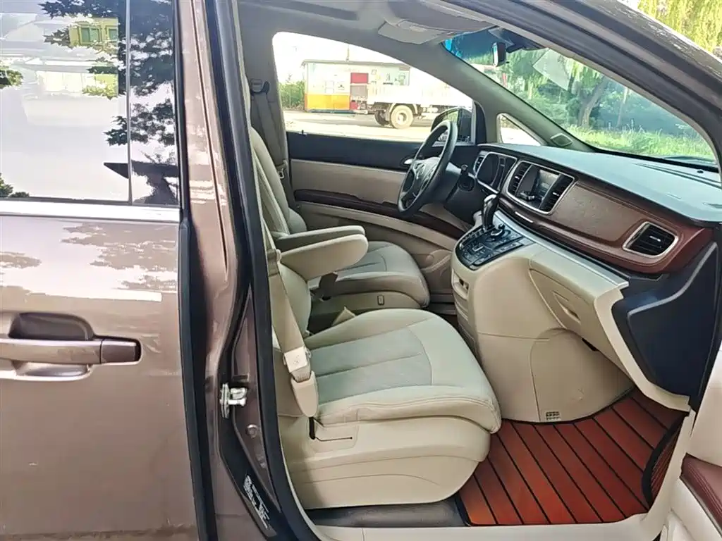 Buick GL8 2017 25S Comfort China V фото 25