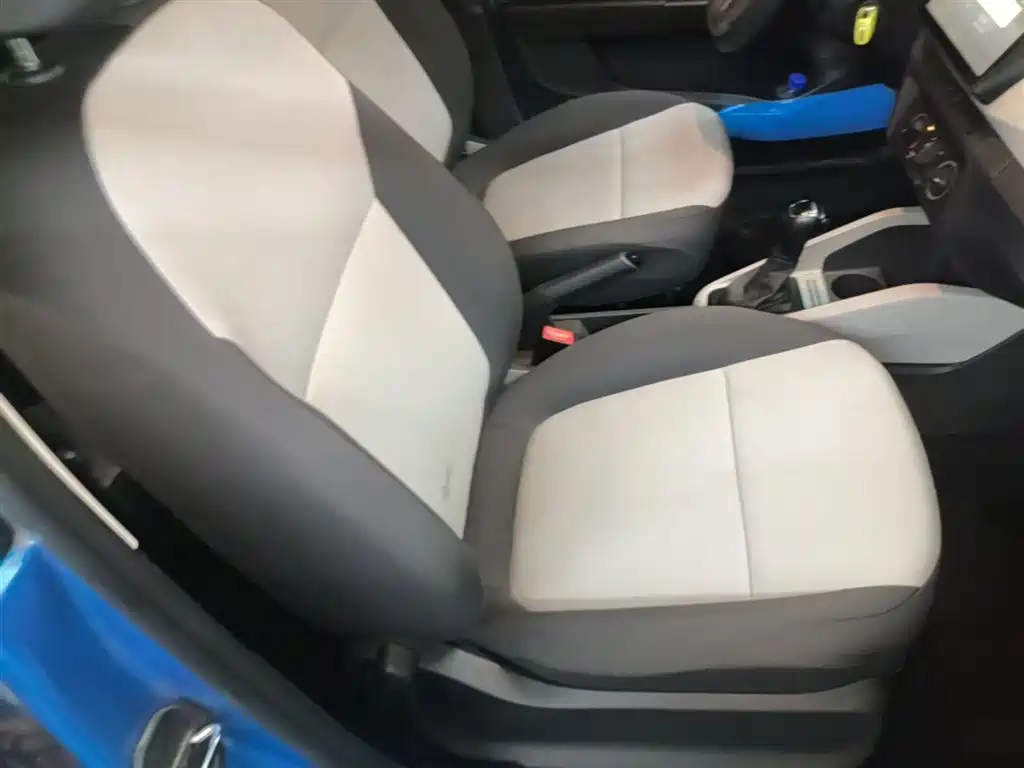 Škoda Fabia 2017 1.4L Auto Car Enjoy Edition фото 25