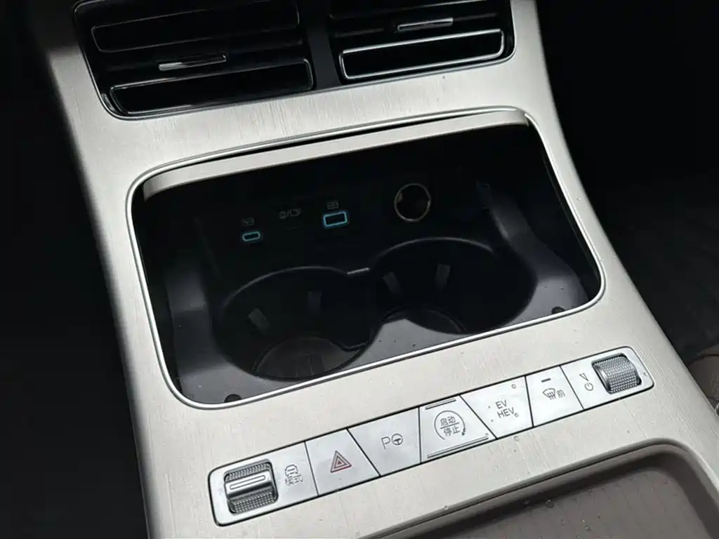 BYD Han 2026 DM-i Smart Driving Edition 245km Premium фото 21
