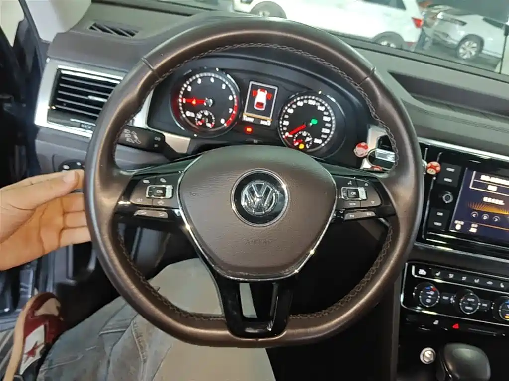 Volkswagen Teramont 2019 330TSI 2WD Luxury China V фото 11