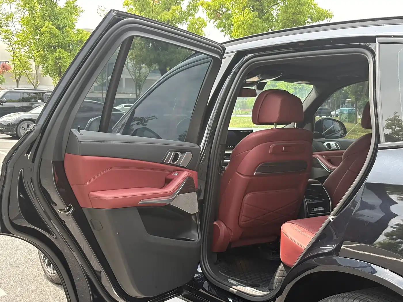 BMW X5 2023 xDrive 40Li M Sport Black Night Package фото 13