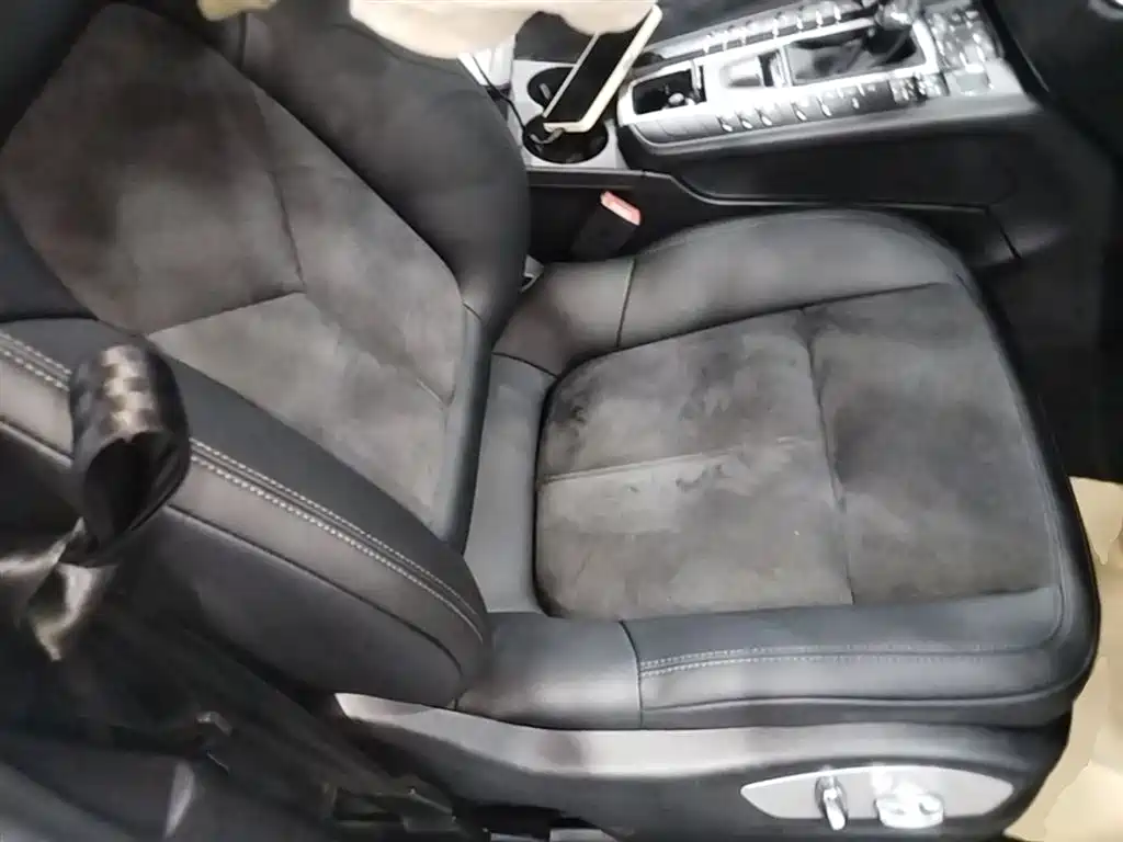 Porsche Macan 2017 Macan 2.0T фото 25