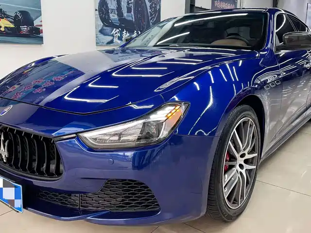 MASERATI GHIBLI