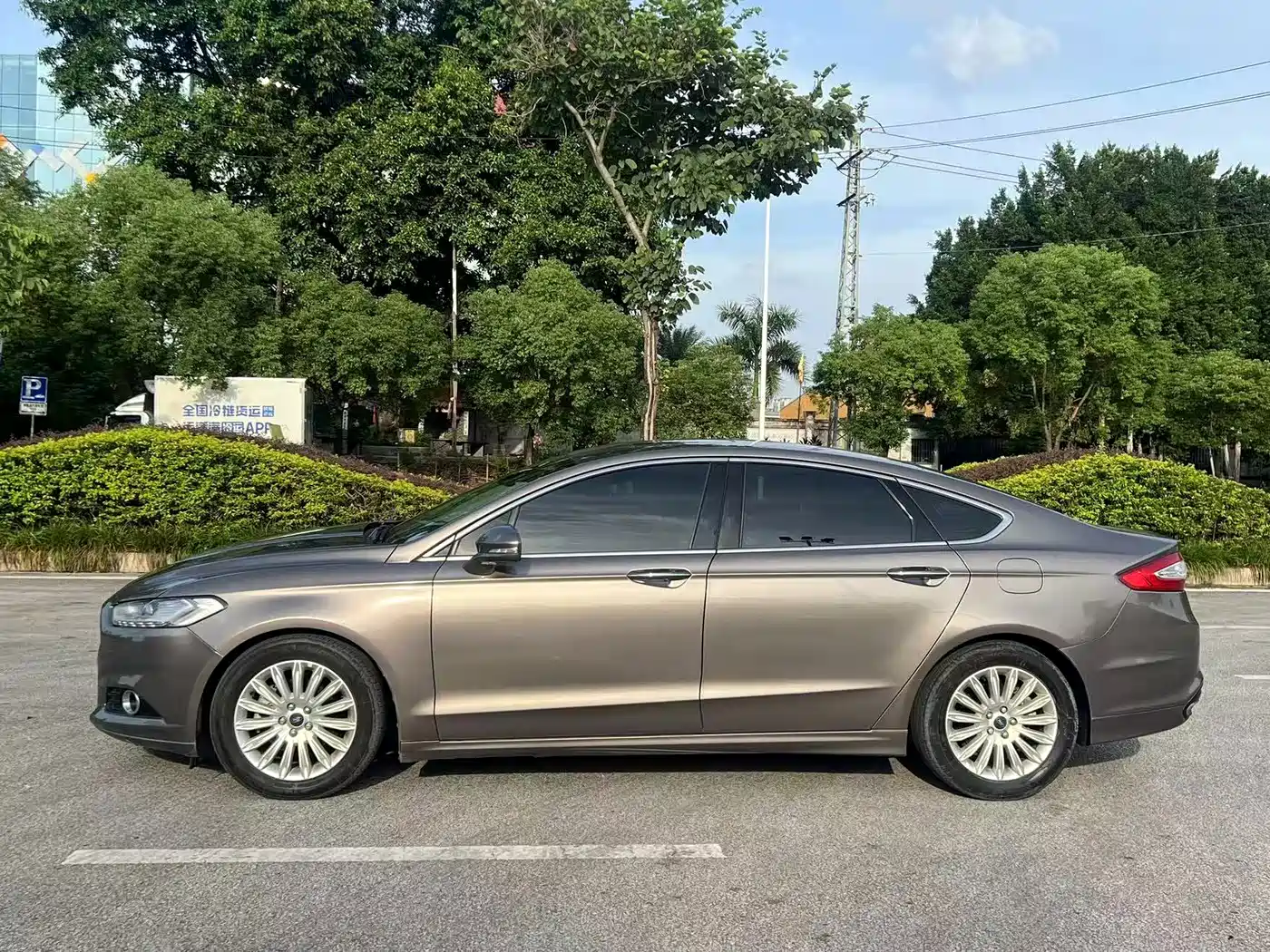 Ford Mondeo 2014 2013 2.0L GTDi200 Fashion
