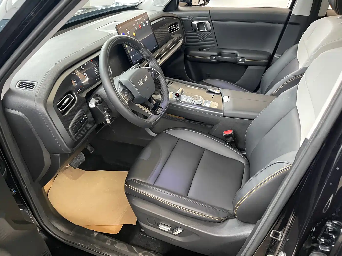 BAIC ORV Beijing Off-Road BJ30 2024 1.5T Light Off-Road Pro Edition фото 5
