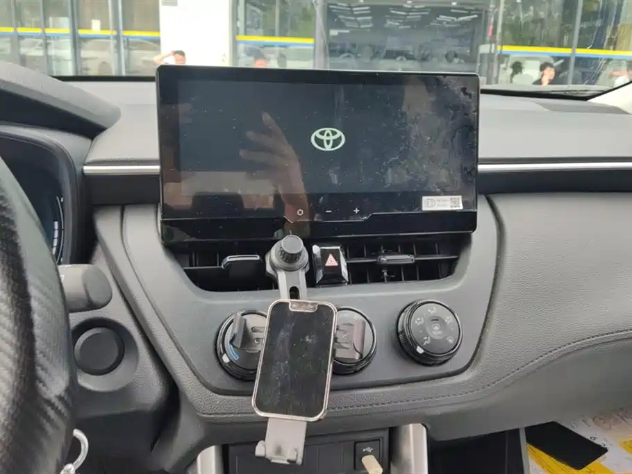 Toyota Corolla Cross 2023 2.0L Pioneer Edition фото 13