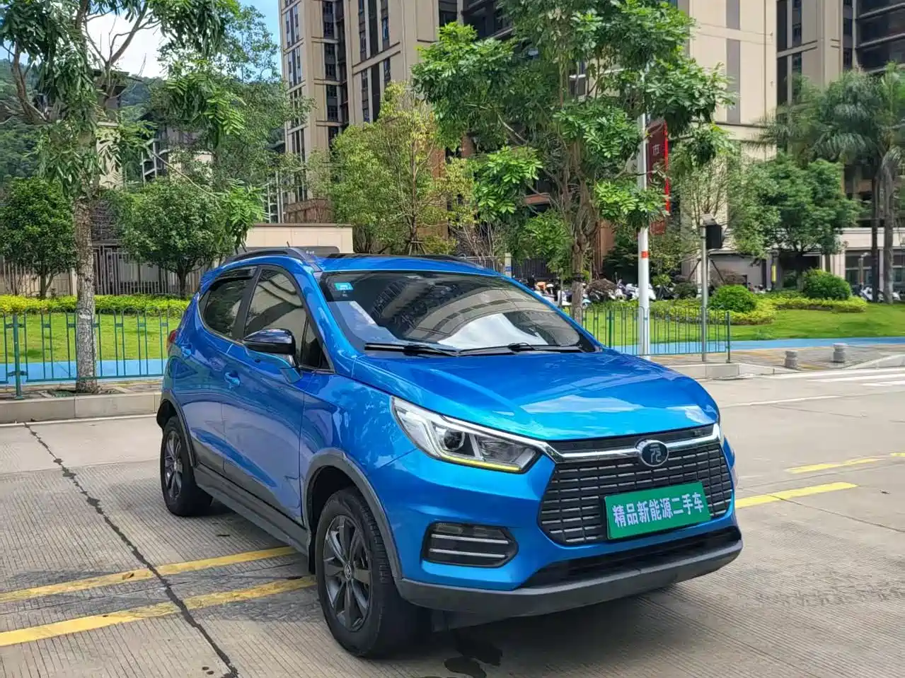 BYD Yuan New Energy 2020 2019 EV360 Smart Connect Premium Edition