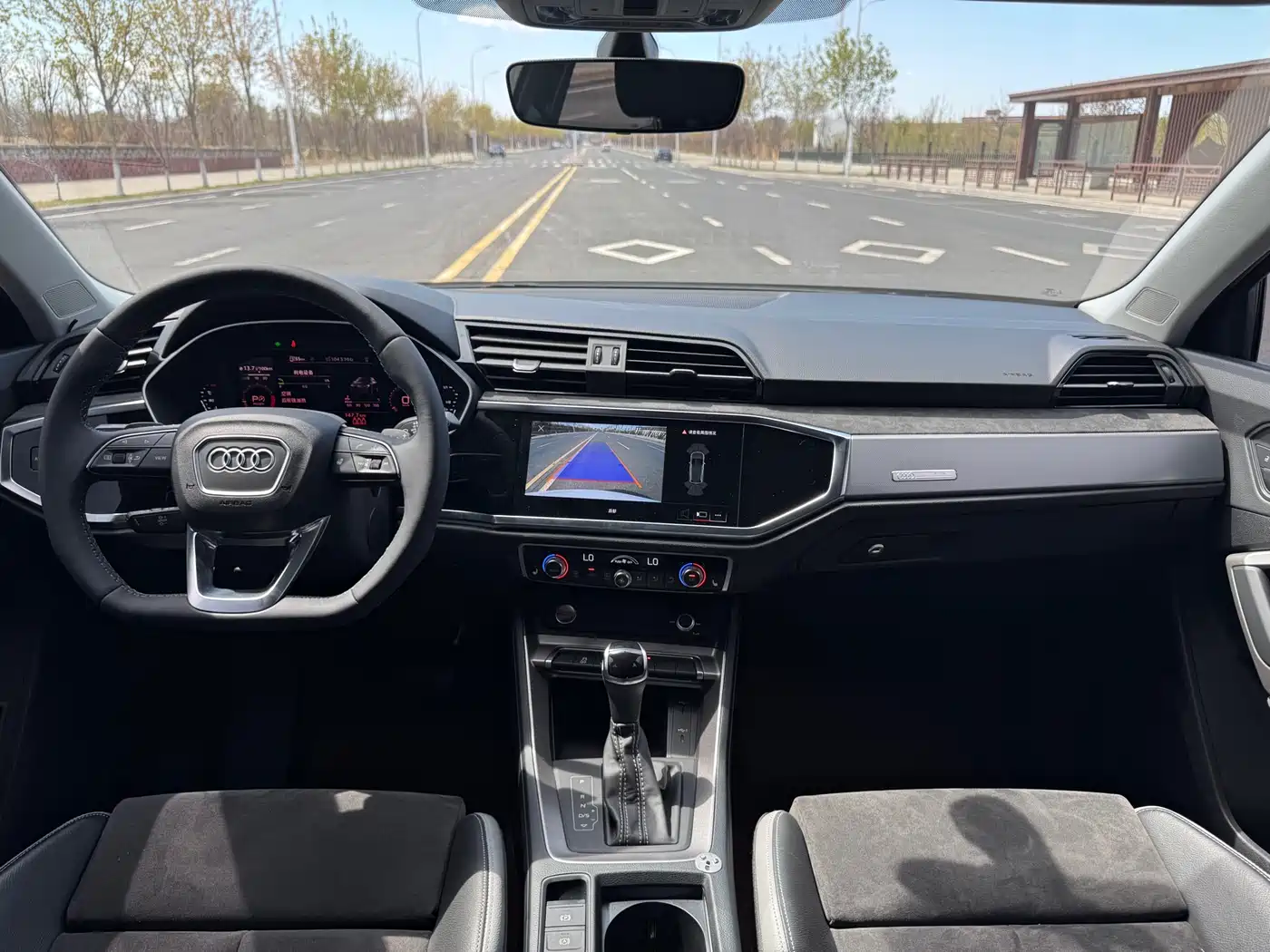 Audi Q3 2022 35 TFSI Fashion Dynamic фото 14