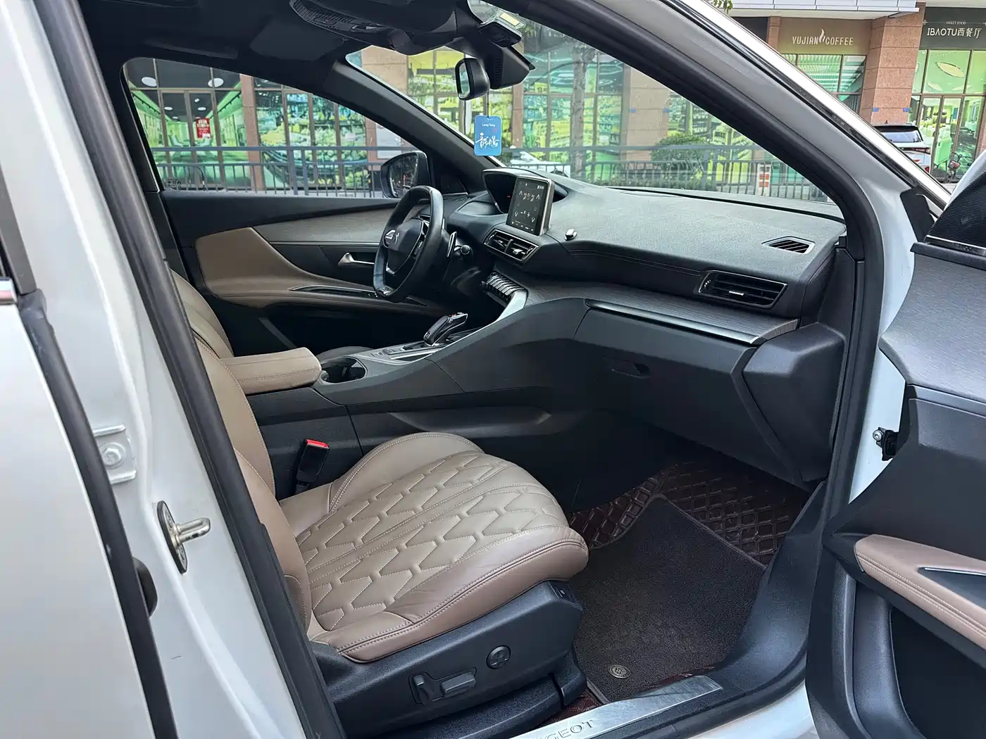 Peugeot 5008 2017 380THP 7-Seater Luxury GT Edition фото 15