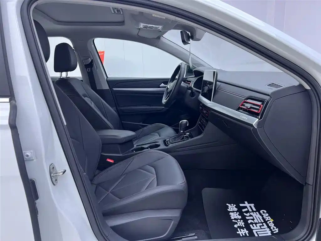 Volkswagen Lavida 2024 Model 300TSI DSG Starlight Leading Edition фото 17