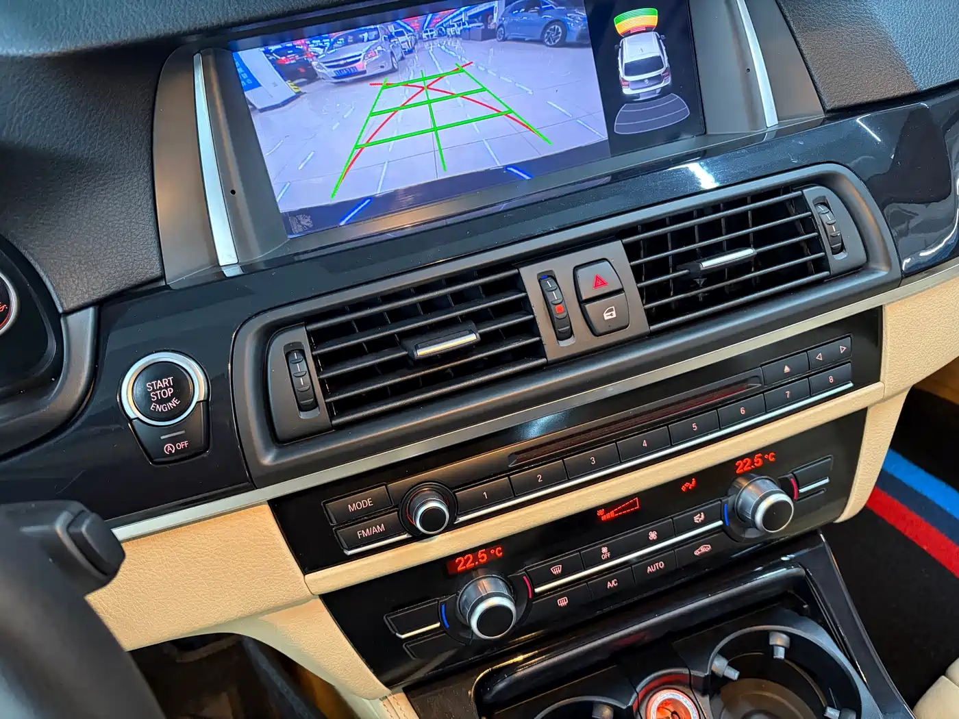 BMW 5 Series 2013 520Li Elegance фото 11