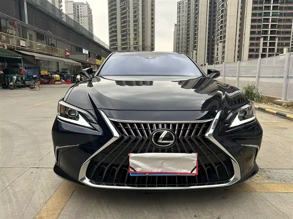 Lexus ES 2022 200 Excellence Edition фото 3