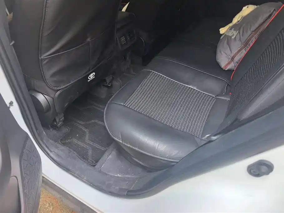 Toyota RAV4 Rongfang 2024 2.0L CVT FWD Urban Edition фото 11