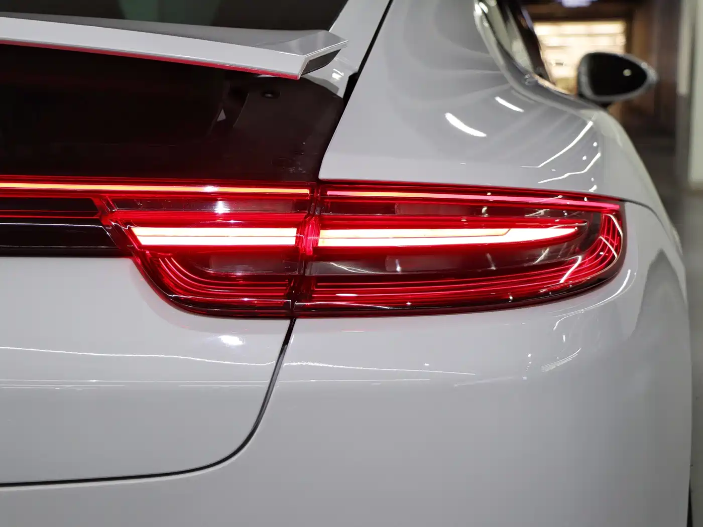 Porsche Panamera New Energy 2017 Panamera 4 E-Hybrid Executive Long Wheelbase 2.9T фото 33