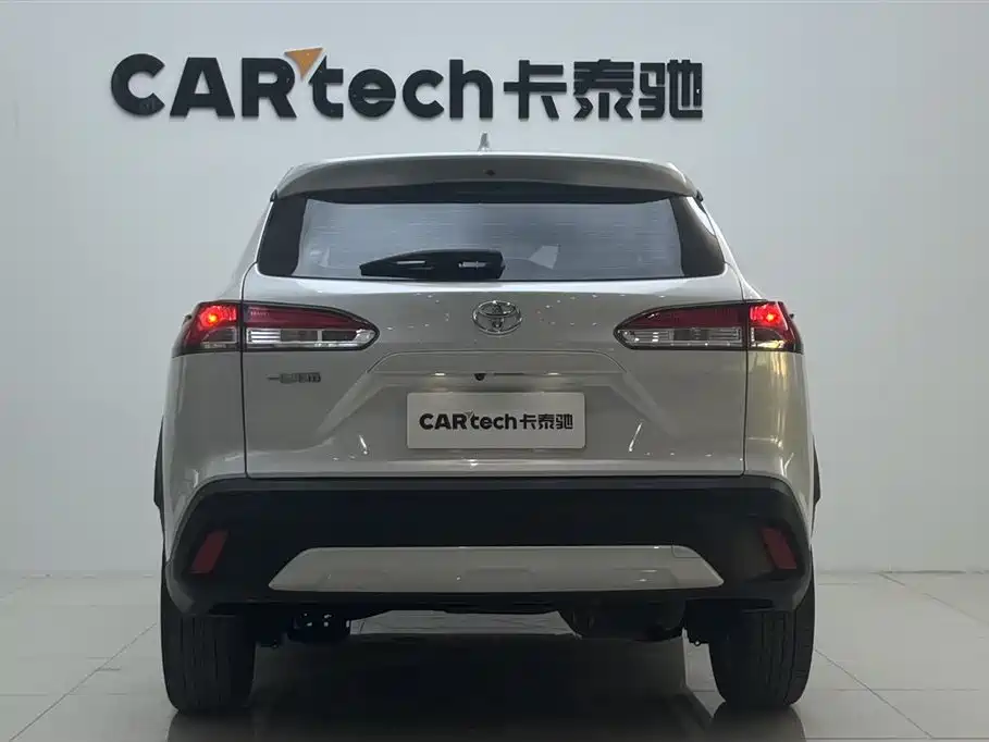 Toyota Corolla Cross 2023 2.0L Pioneer Edition фото 3