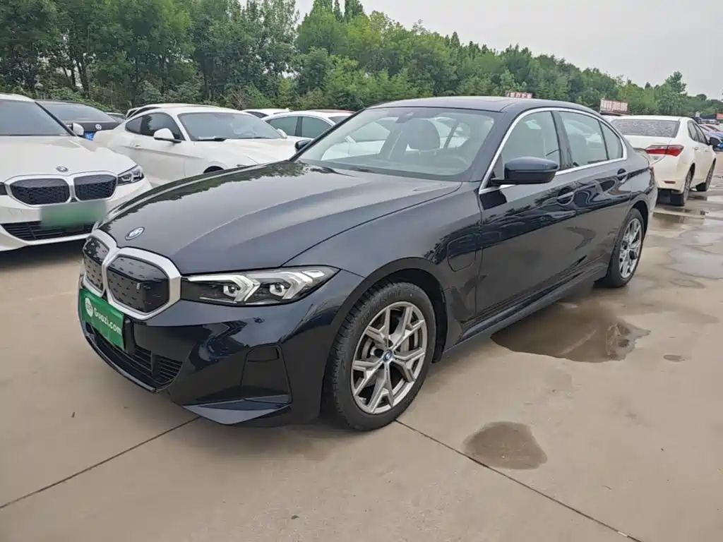BMW i3 2024 eDrive 35 L